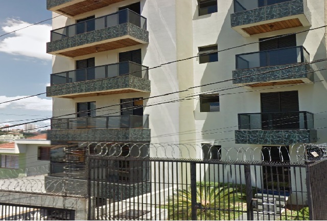 Fachada pintada e restaurada - Edifício Ribeirão